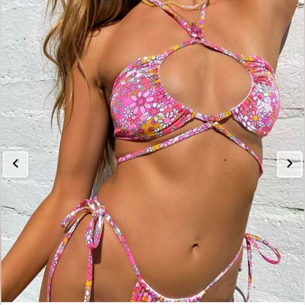 Frankies Bikini, XS , 2 piece bikini set ,  pink ,white, orange
